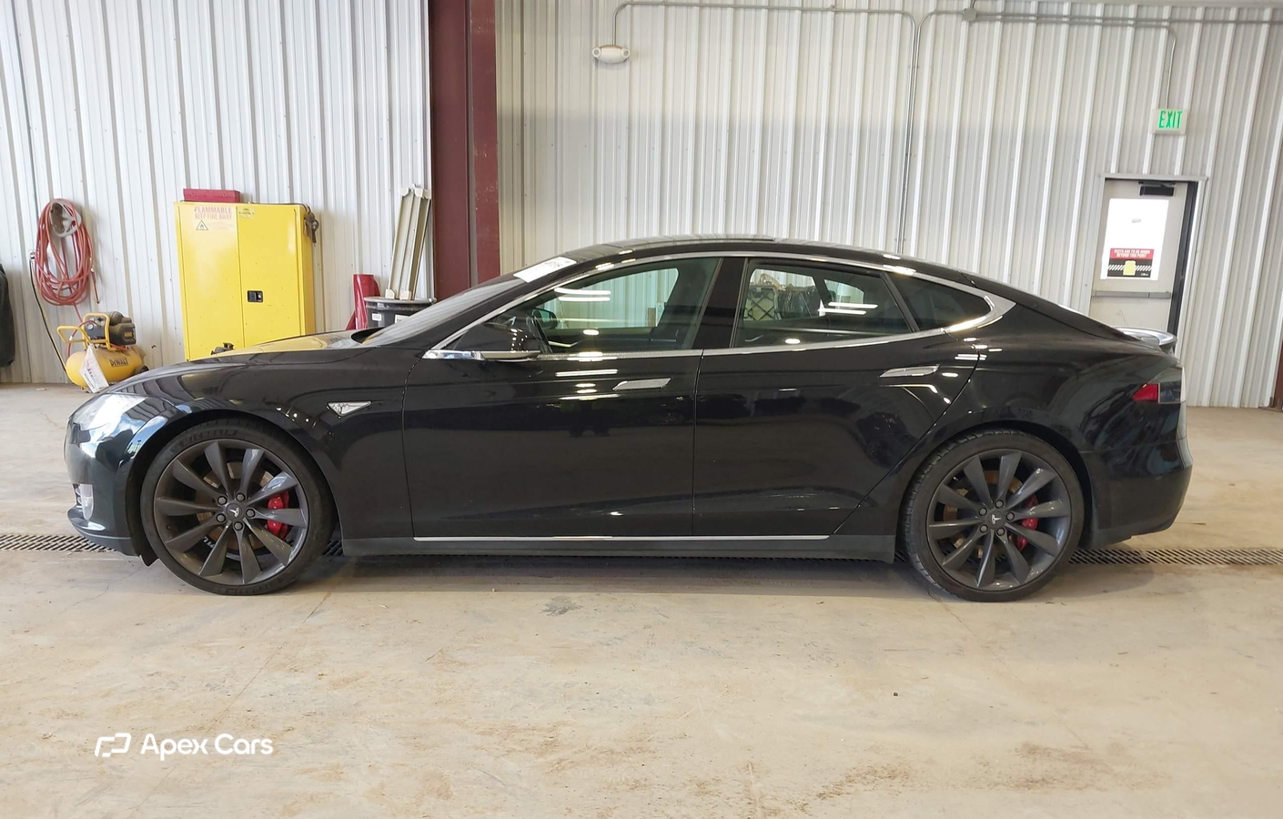 Tesla Model S 2015