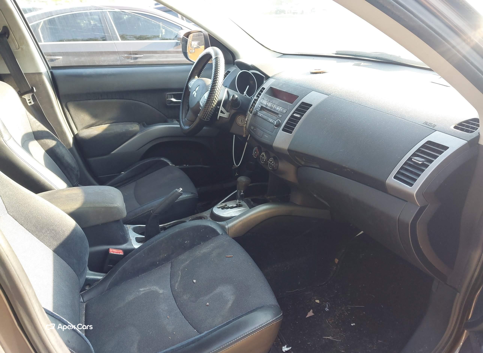 Mitsubishi Outlander 2010