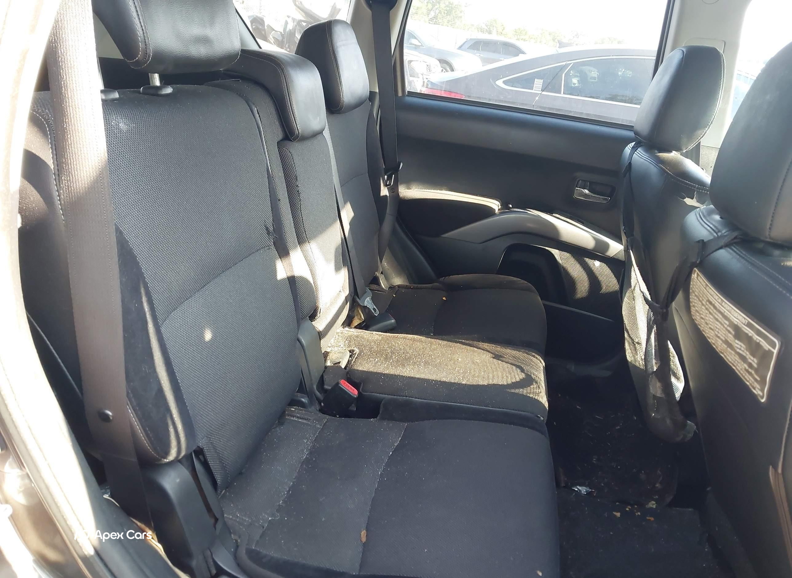 Mitsubishi Outlander 2010