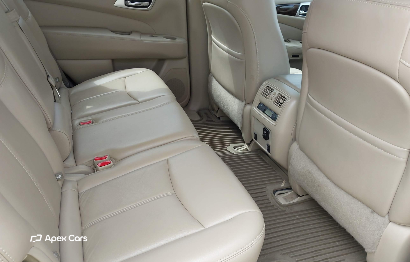 Nissan Pathfinder 2014
