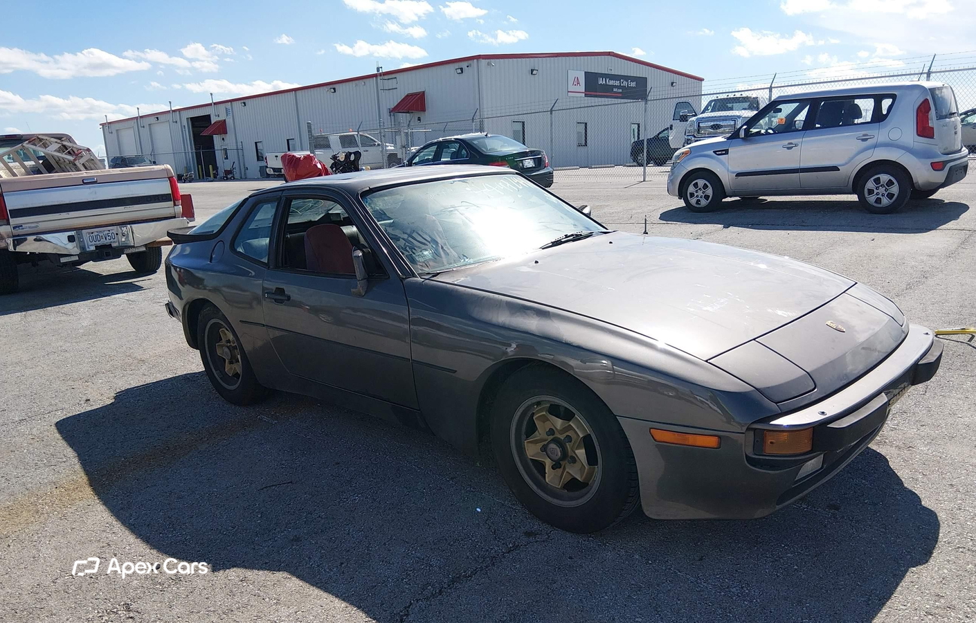 Porsche 944 1983