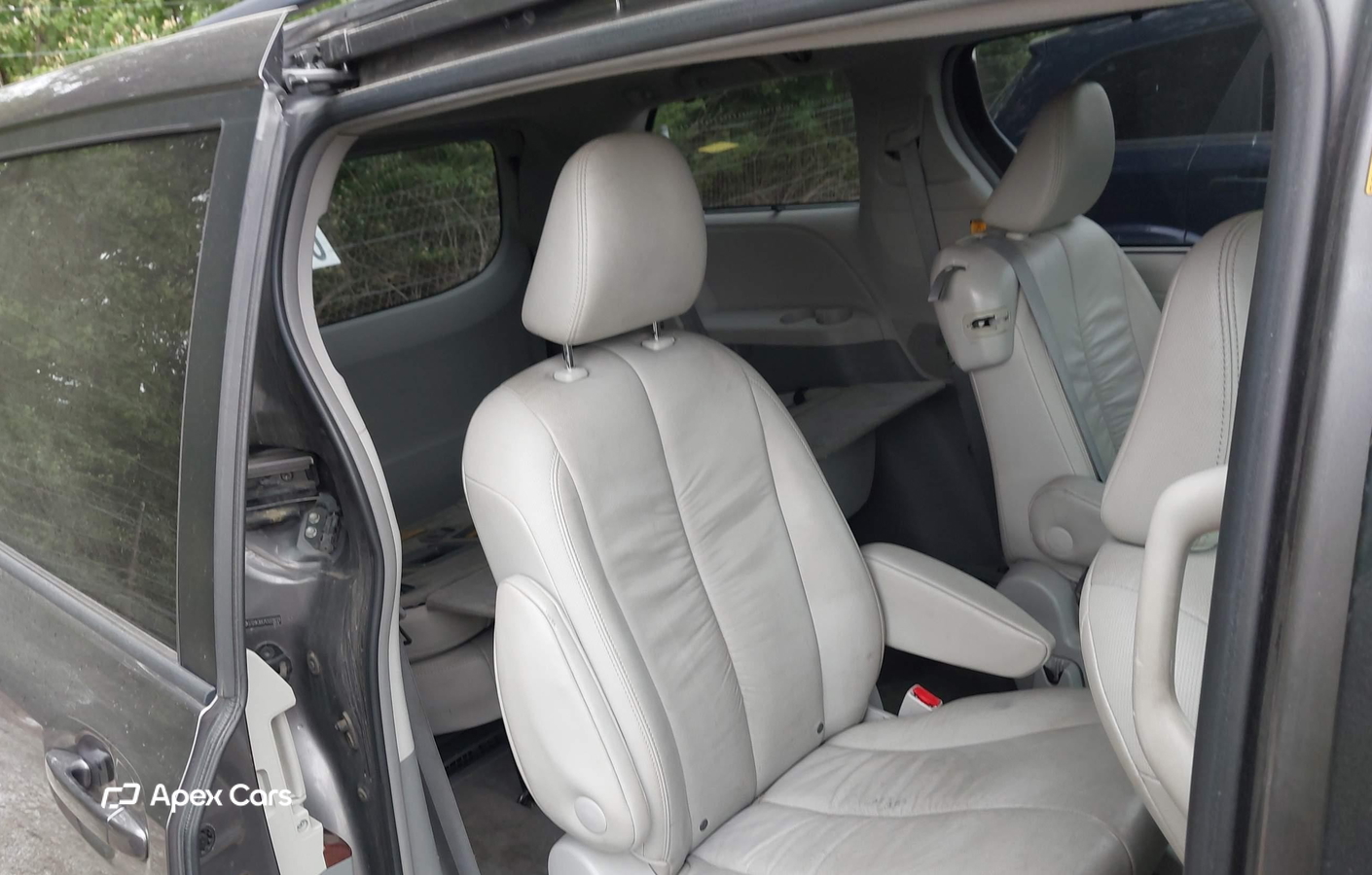 Toyota Sienna 2012