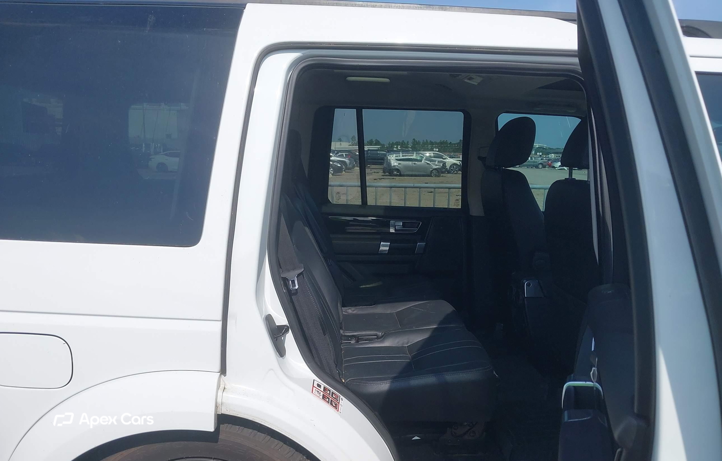 Land Rover LR4 2015