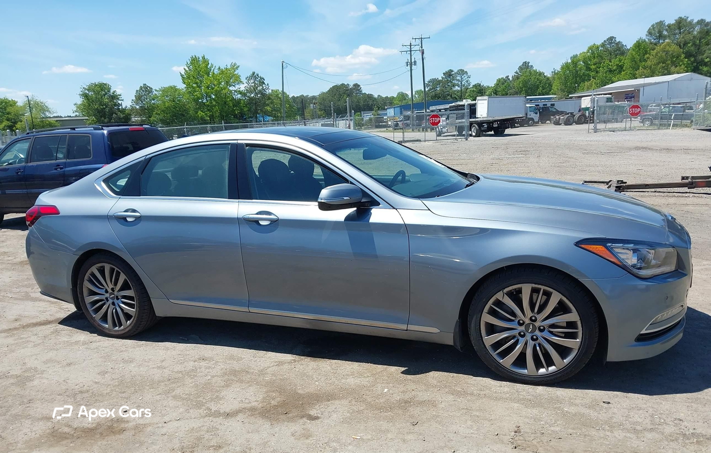 Hyundai Genesis 2015