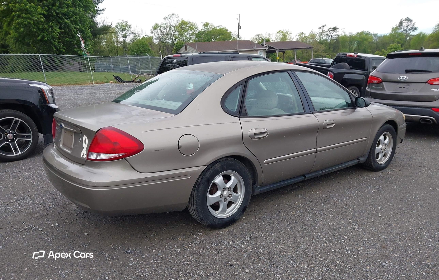 Ford Taurus 2004