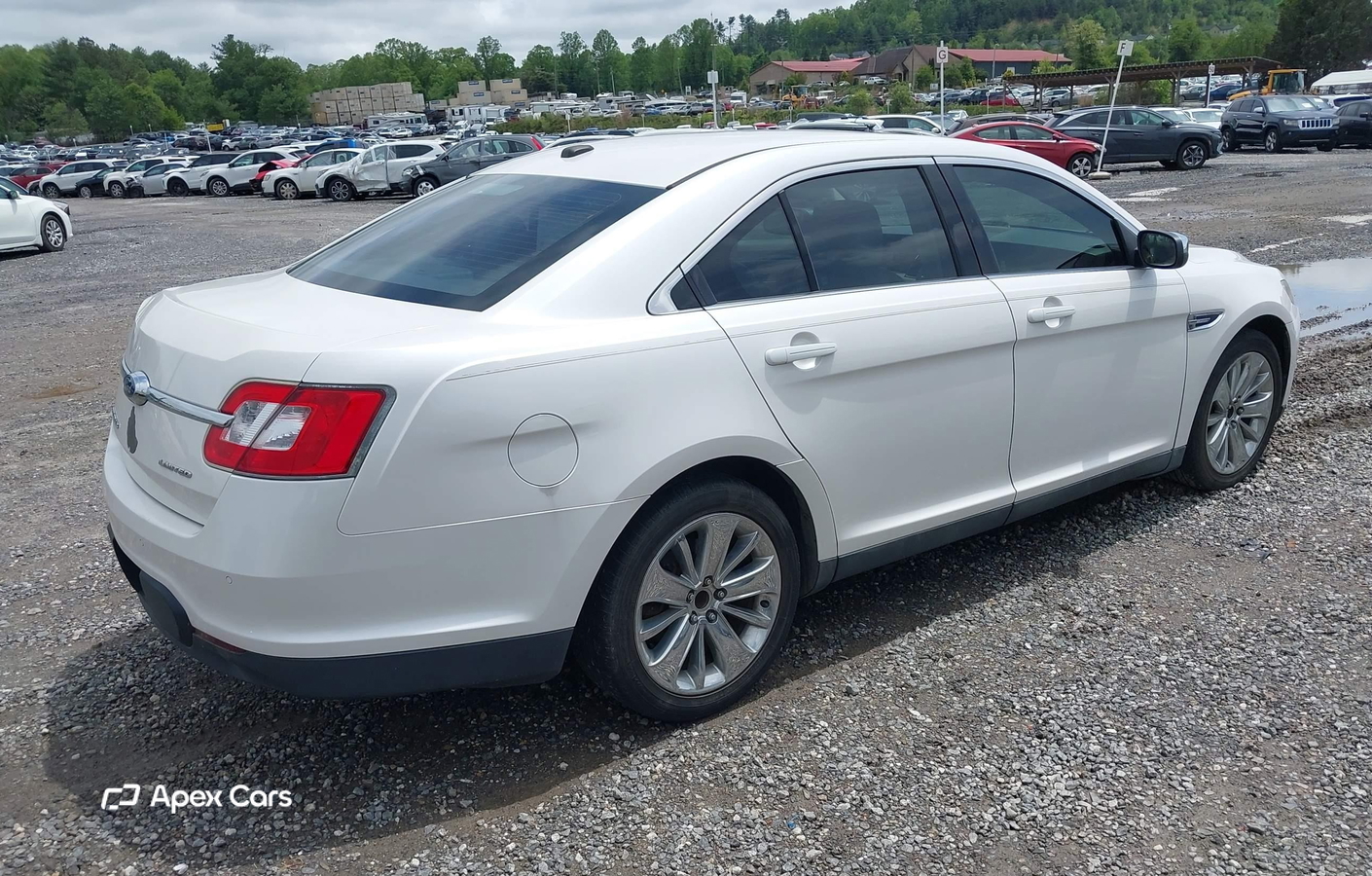 Ford Taurus 2011