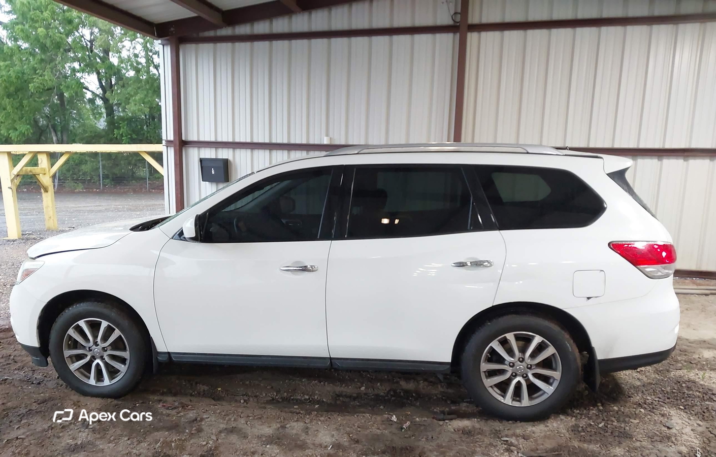Nissan Pathfinder 2016