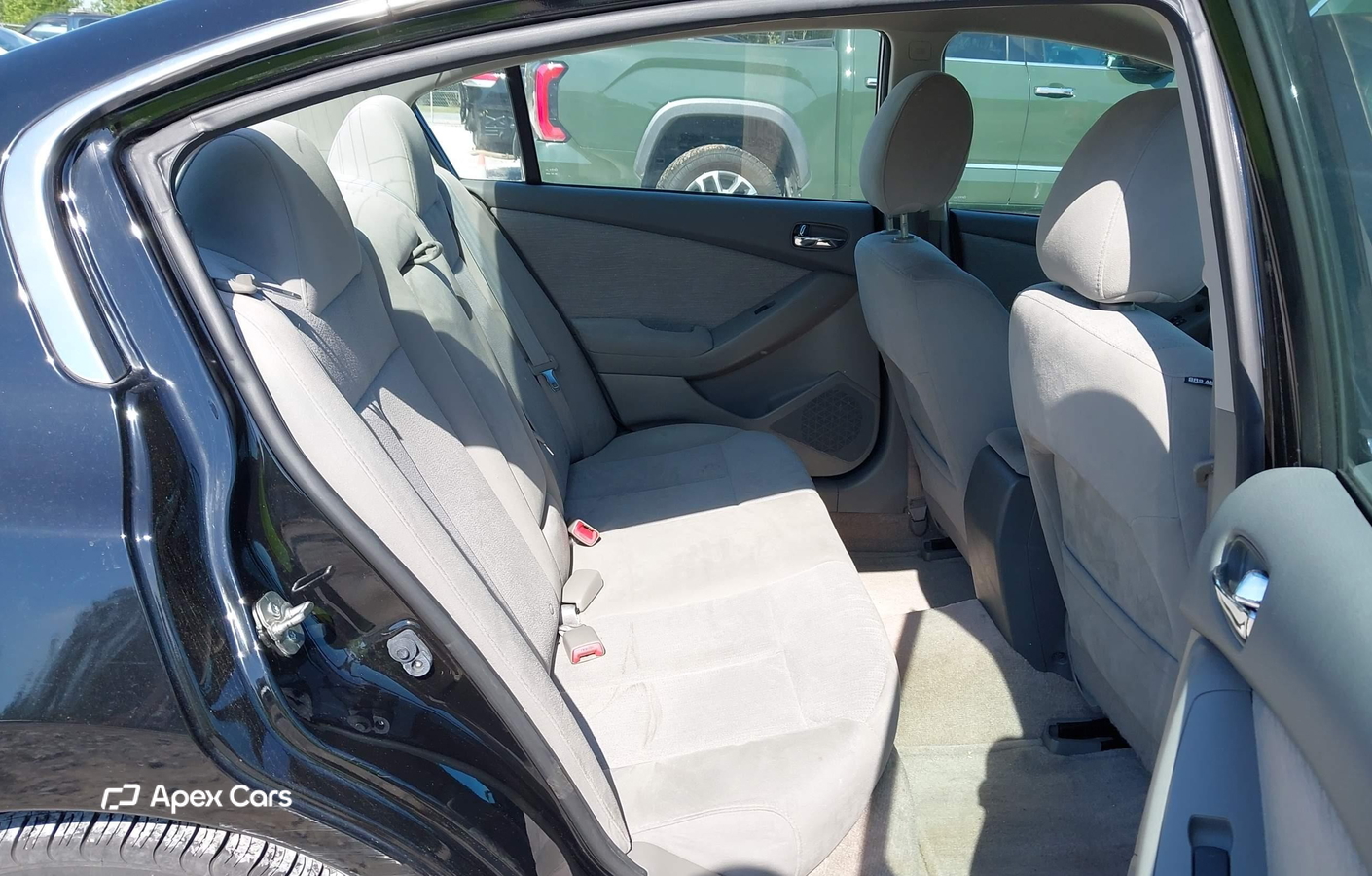Nissan Altima 2012