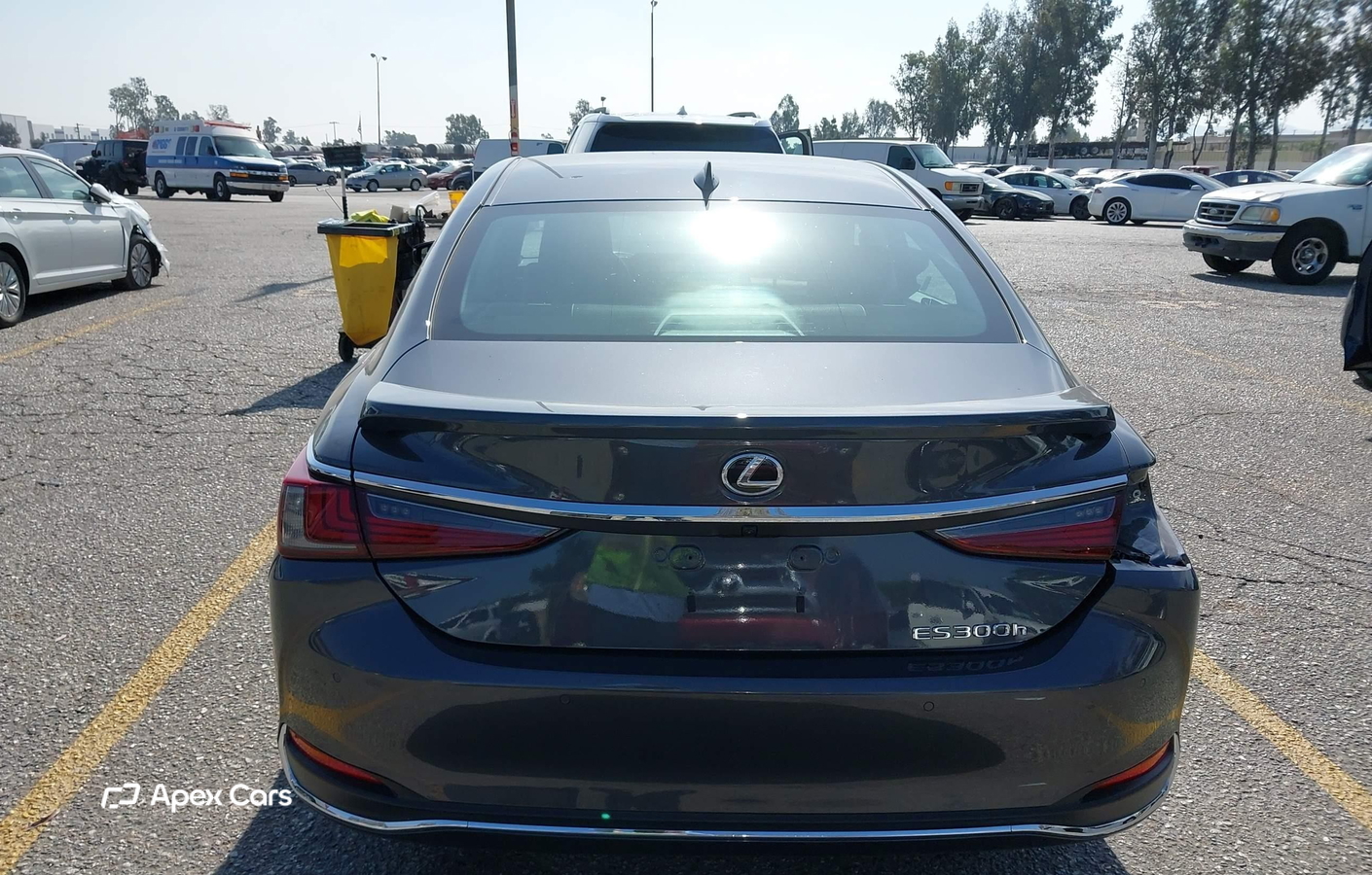 Lexus ES 2025