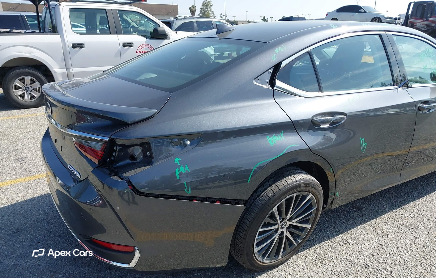 Lexus ES 2025