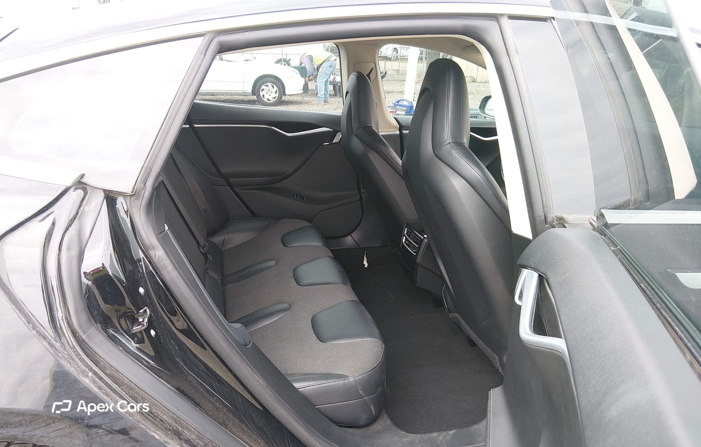 Tesla Model S 2014