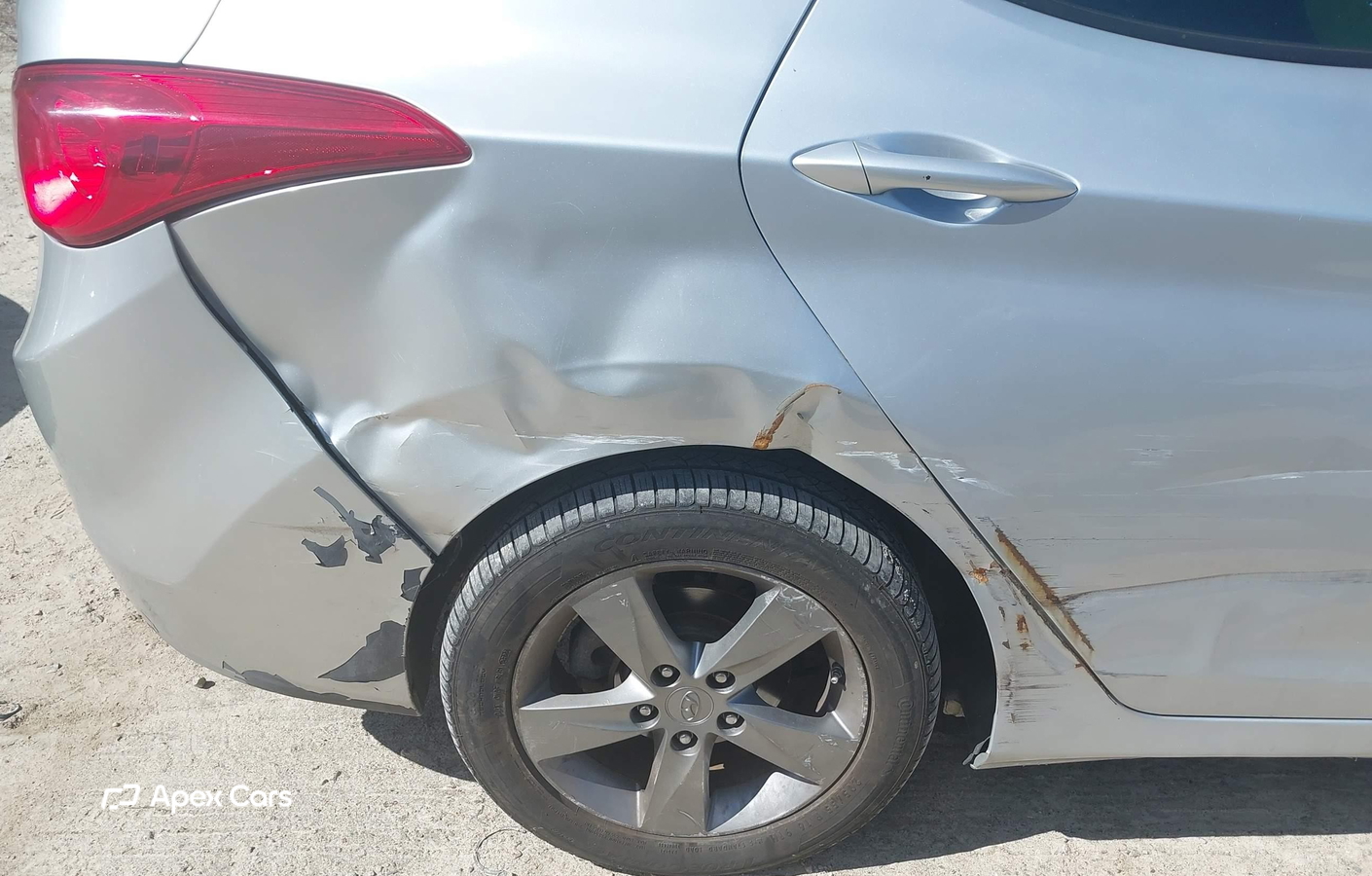 Hyundai Elantra 2012