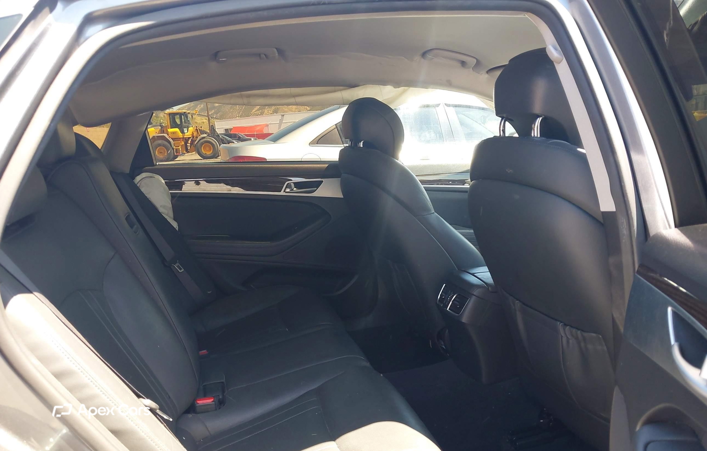 Hyundai Genesis 2015