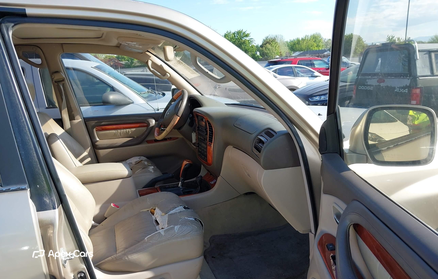 Lexus LX 2000