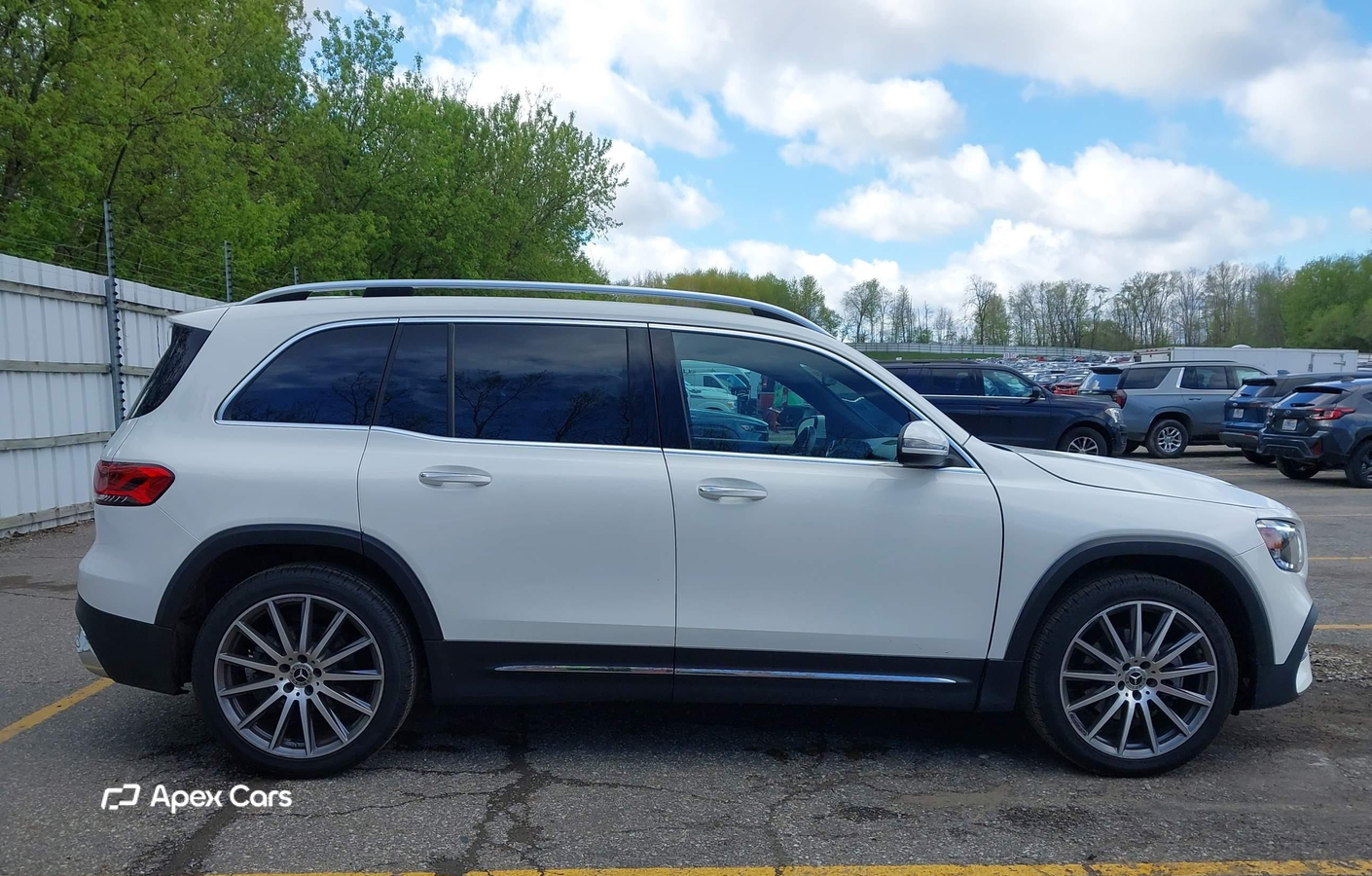 Mercedes-Benz GLB 2021