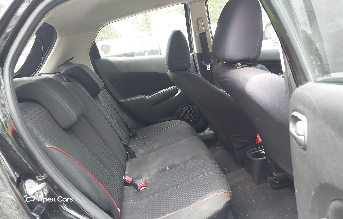 Mazda 2 2012