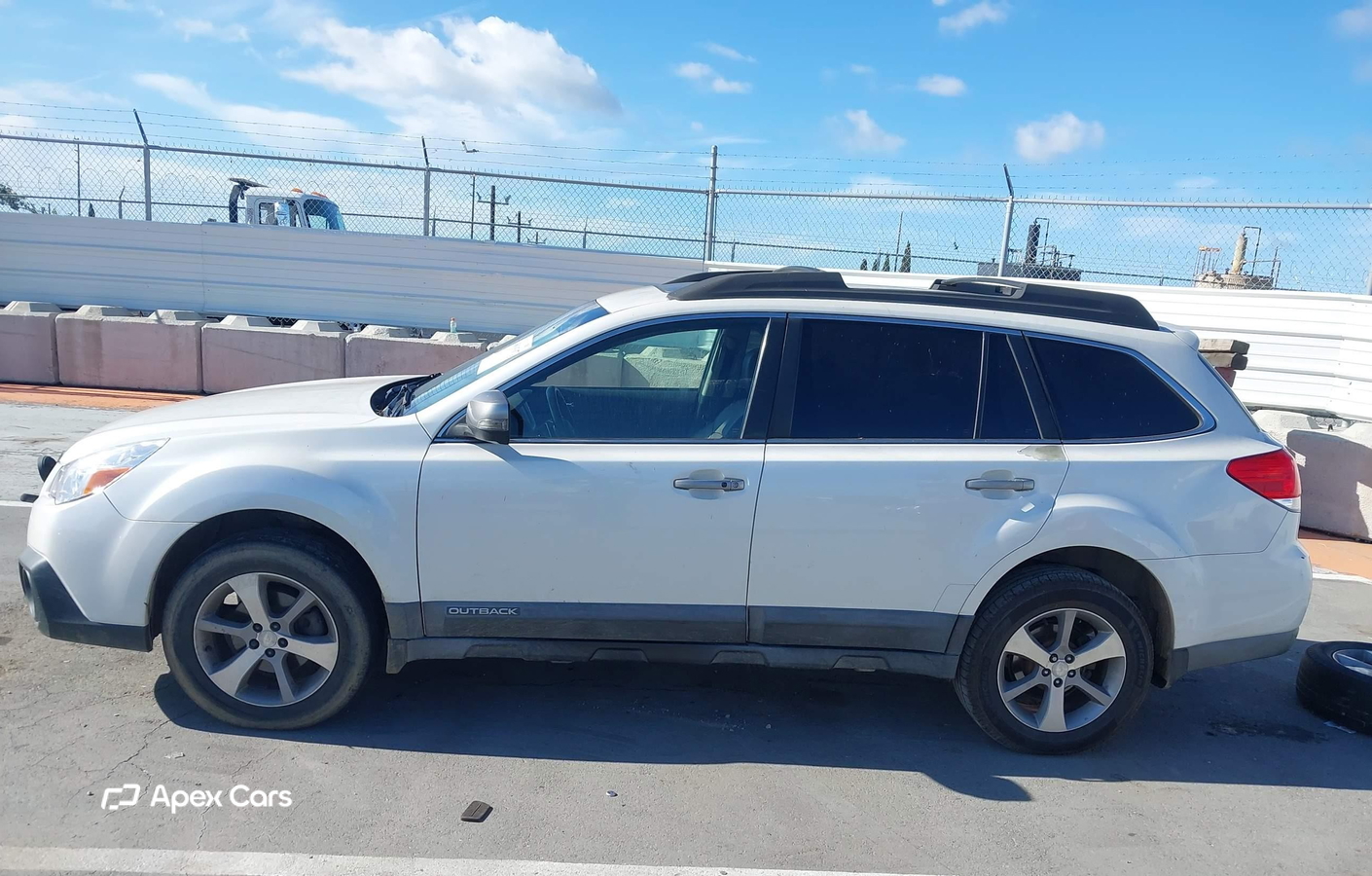 Subaru Outback 2013