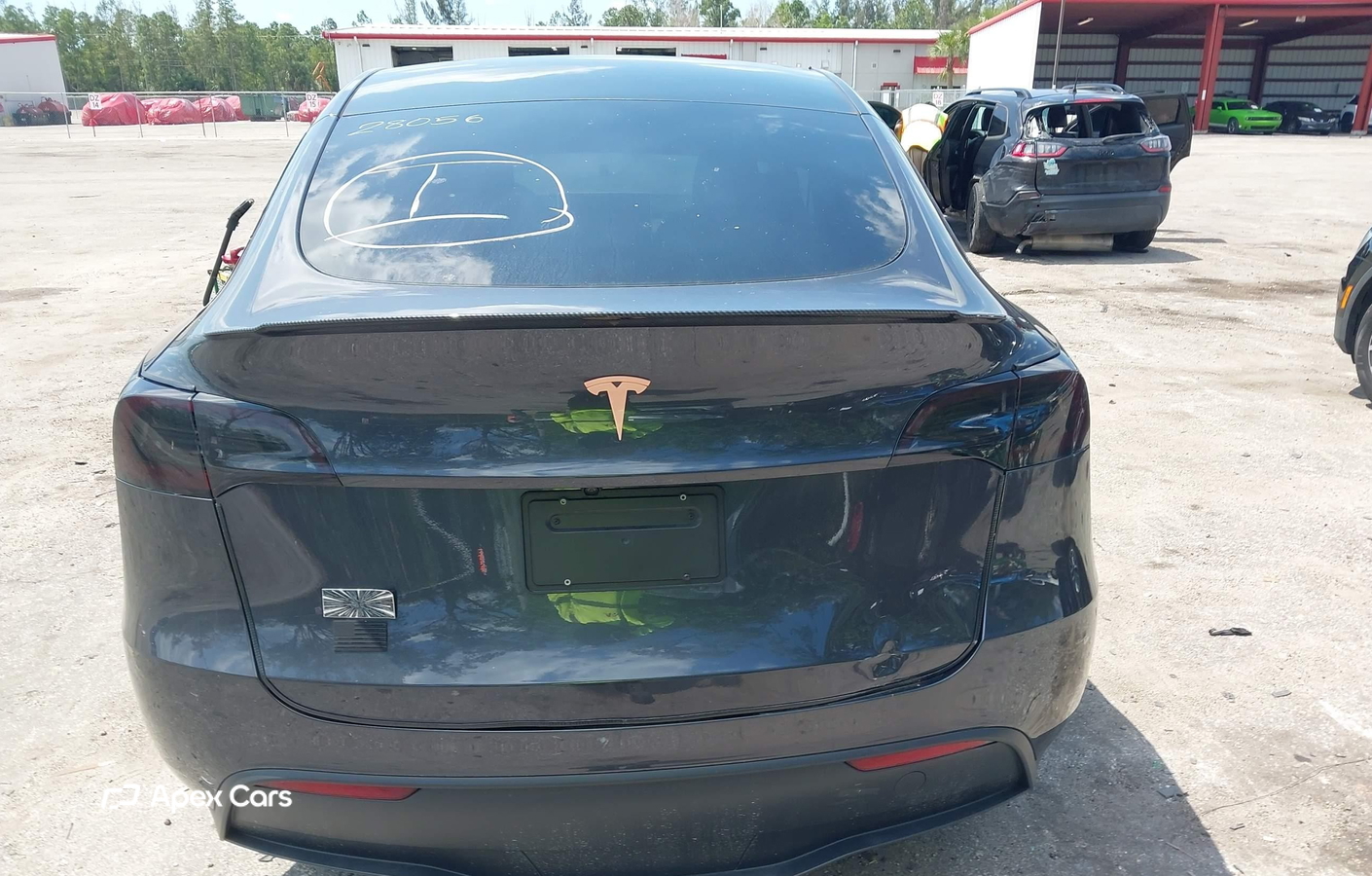 Tesla Model Y 2025
