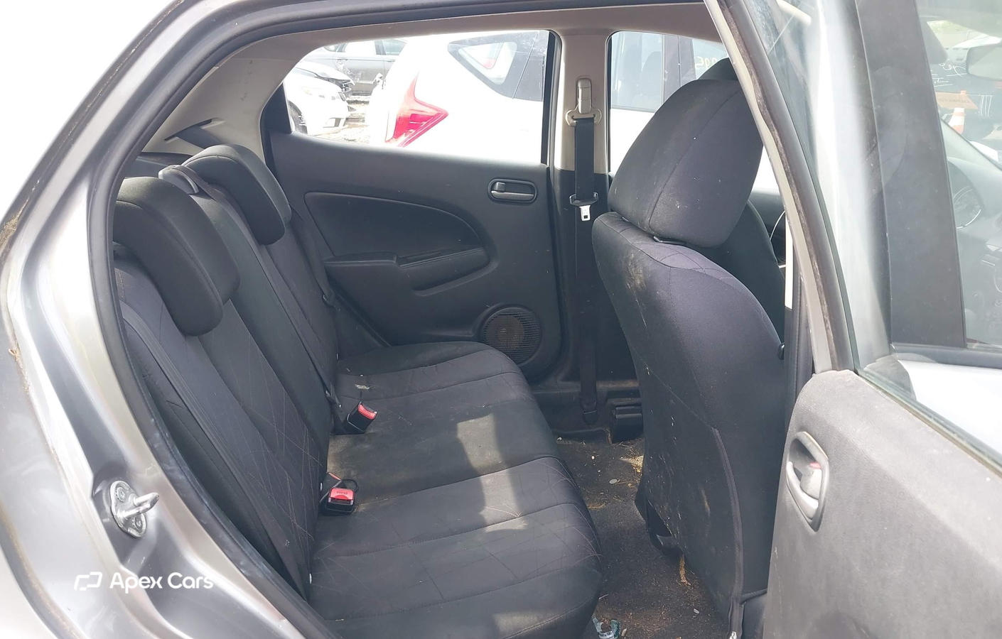 Mazda 2 2013