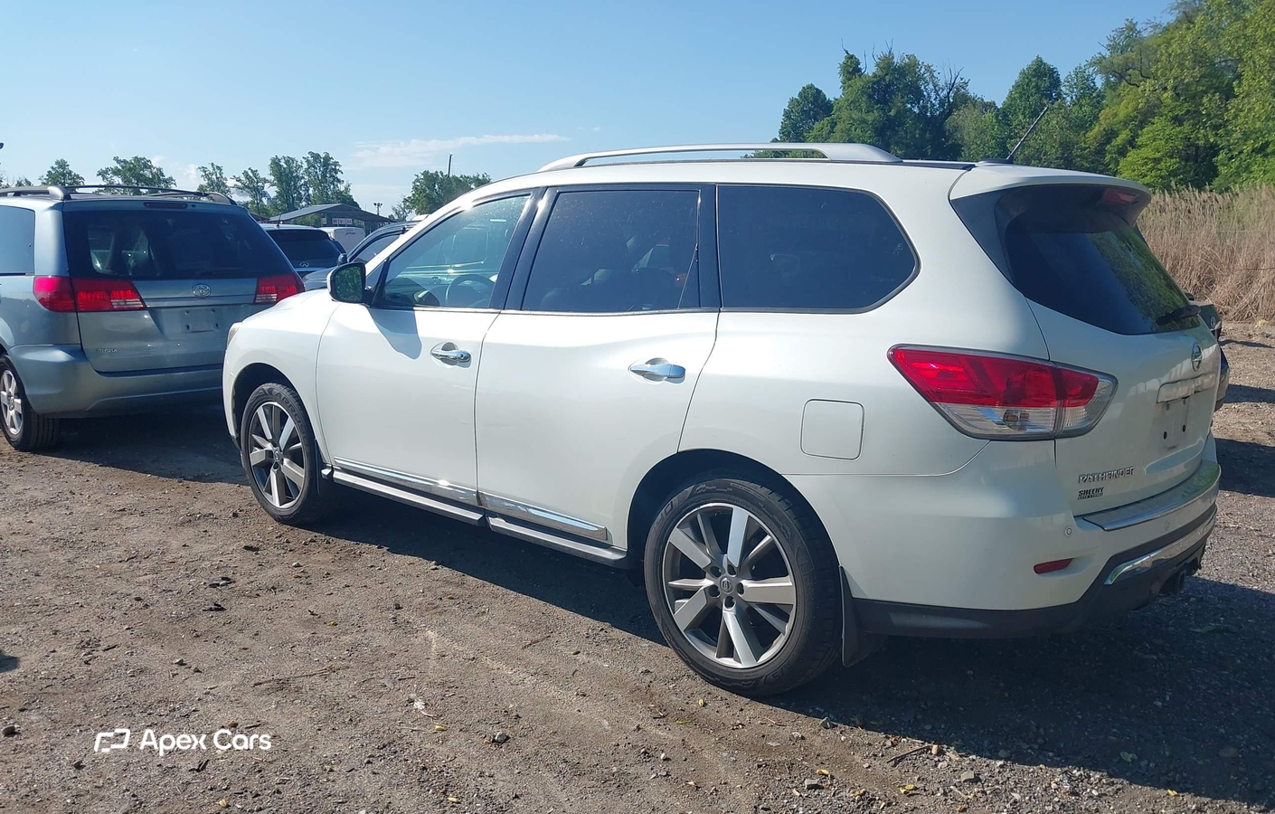 Nissan Pathfinder 2015