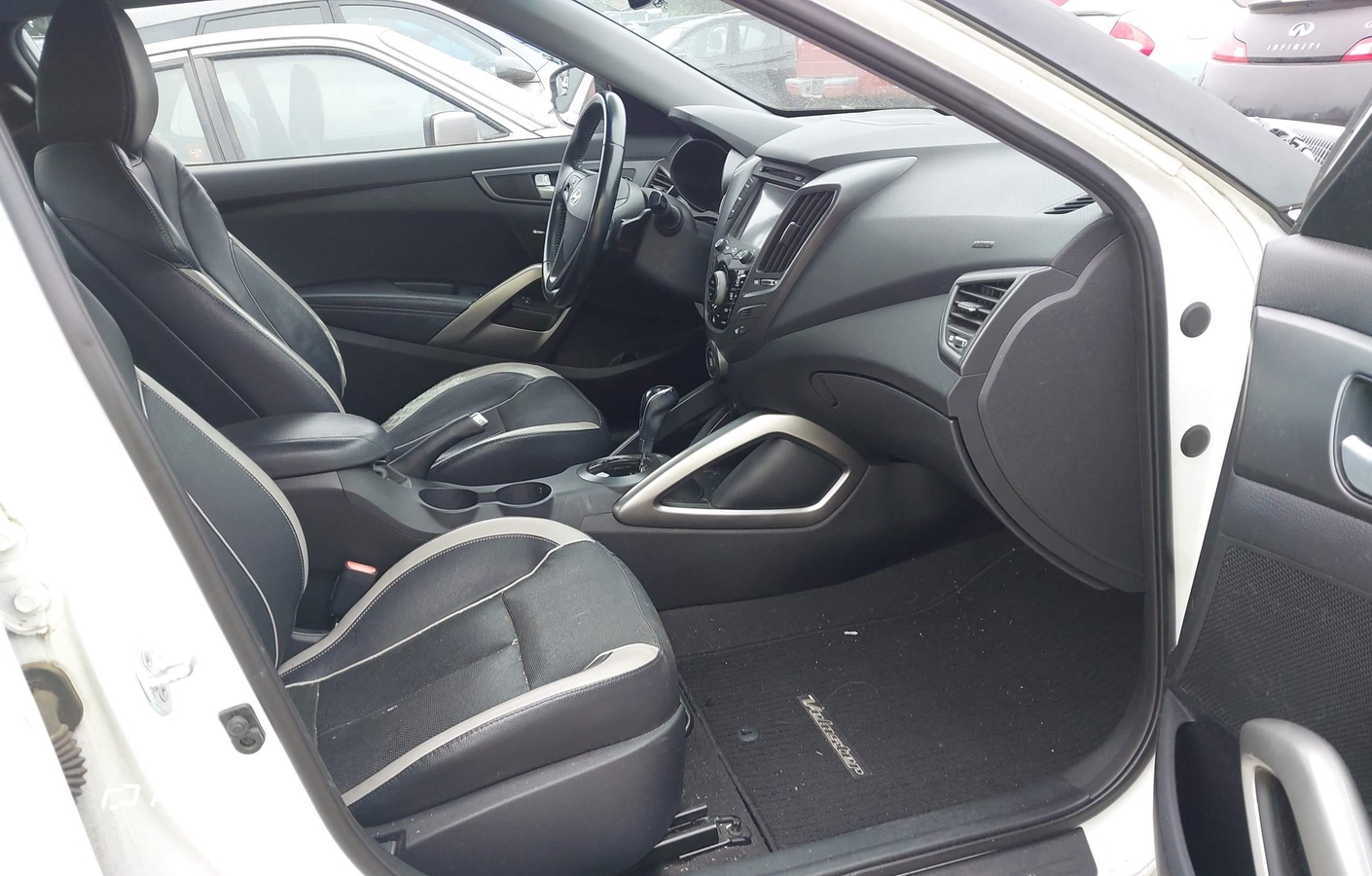 Hyundai Veloster 2014