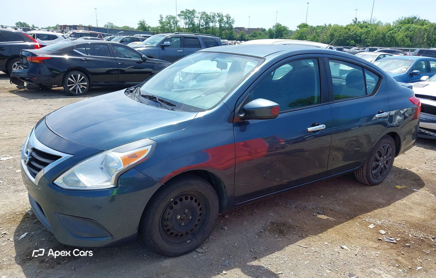 Nissan Versa 2016