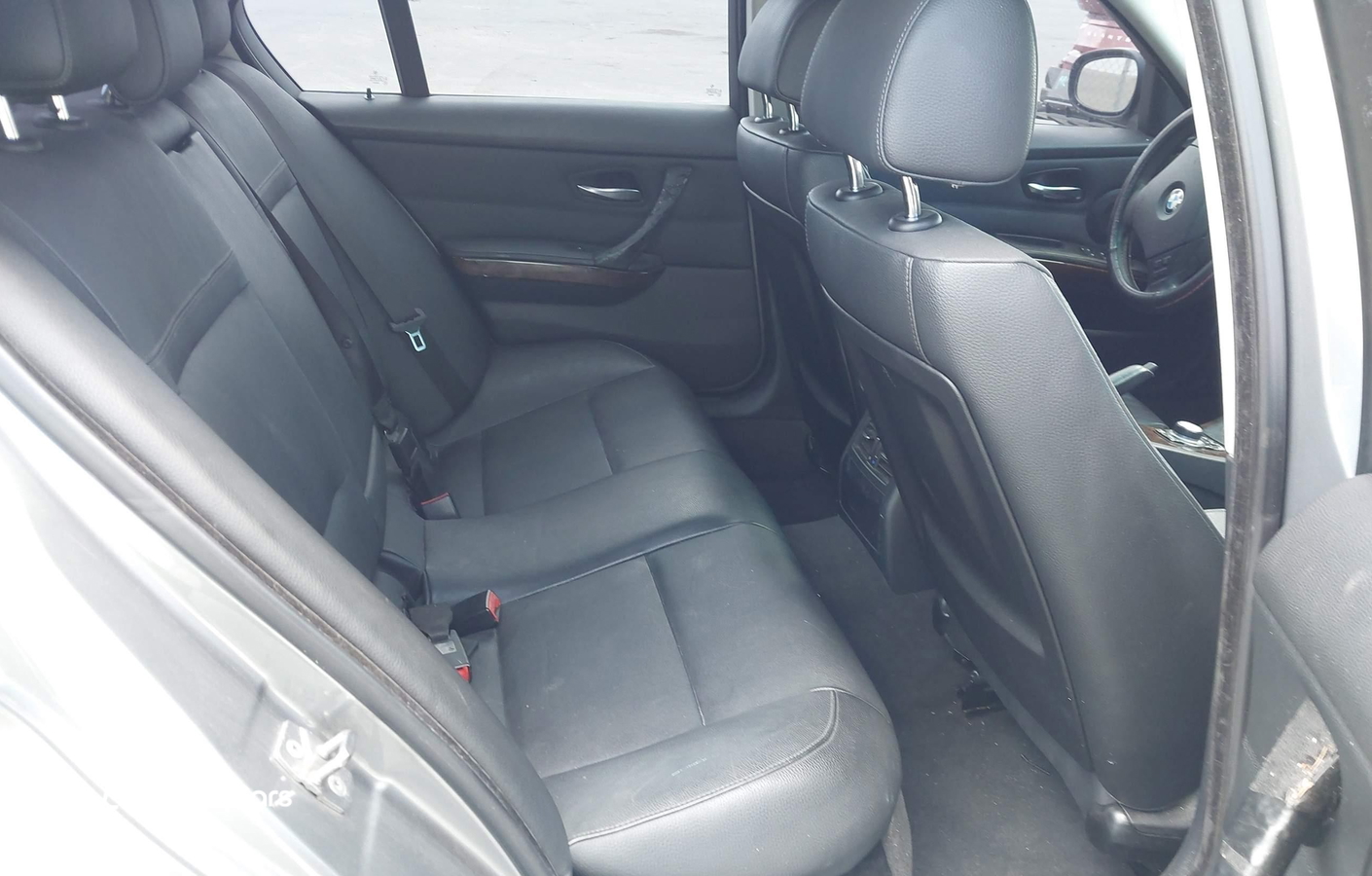 BMW Series 3 2010