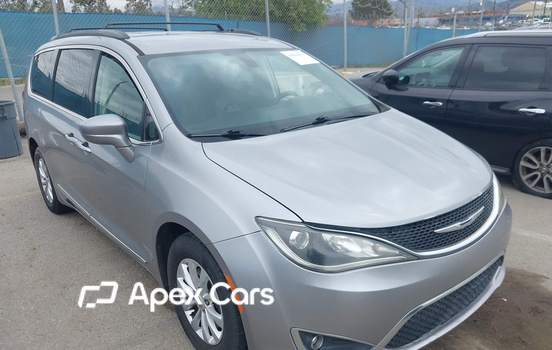 Chrysler Pacifica 2017 - Zdjęcie 1 z 15