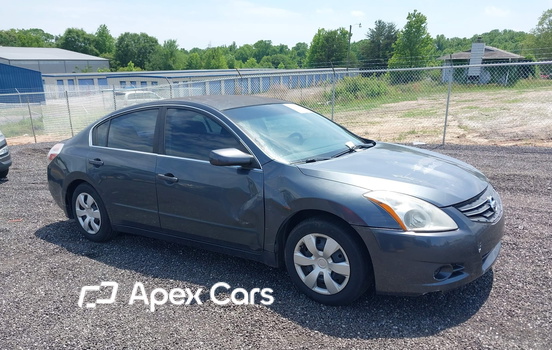 Nissan Altima 2011 - Image 1 of 11
