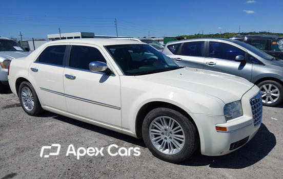 Chrysler 300 2010 - Image 1 of 11