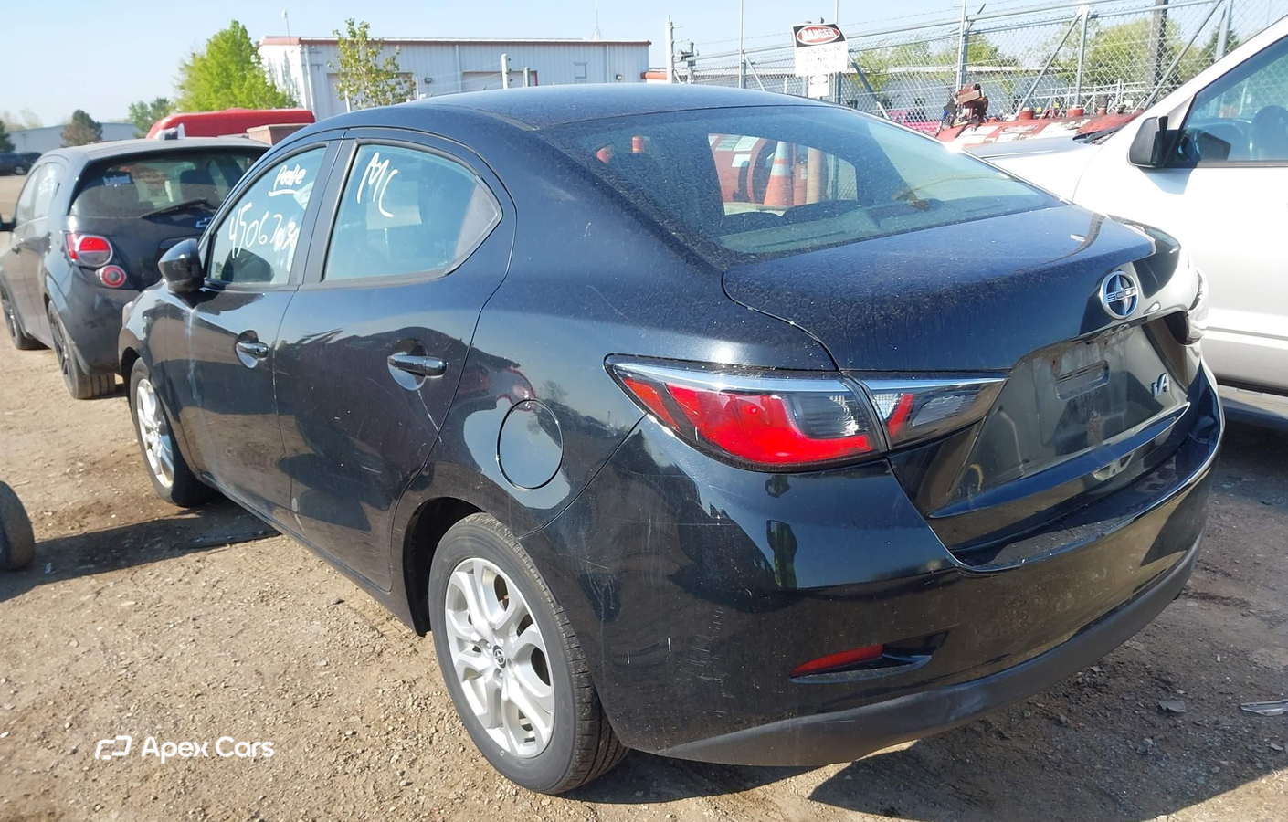 Scion iA 2016