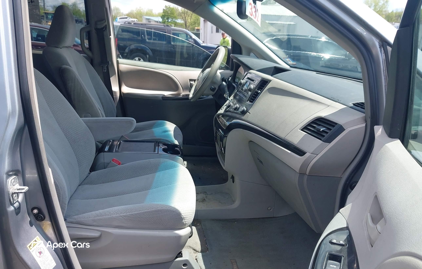 Toyota Sienna 2012