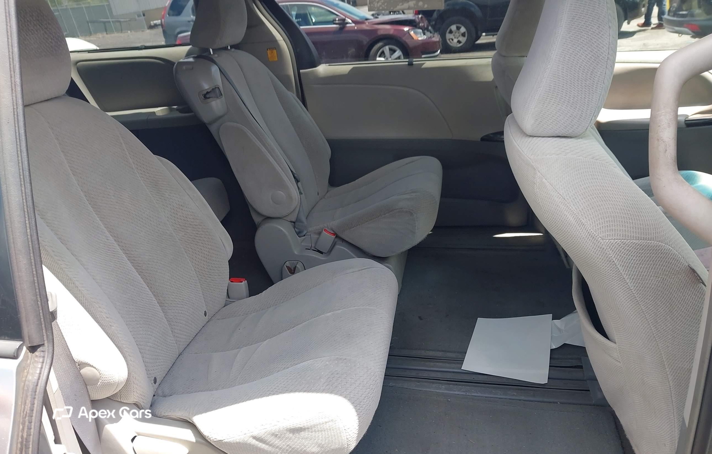 Toyota Sienna 2012