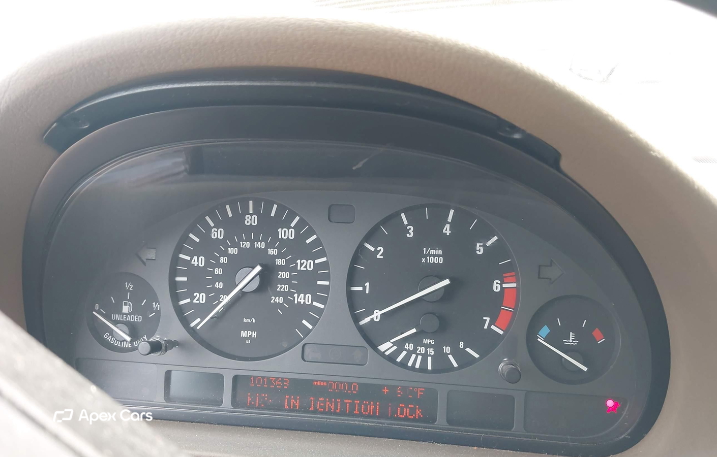 BMW Series 7 2001
