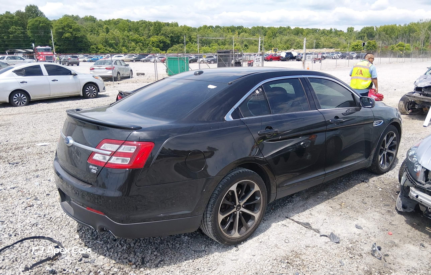 Ford Taurus 2015