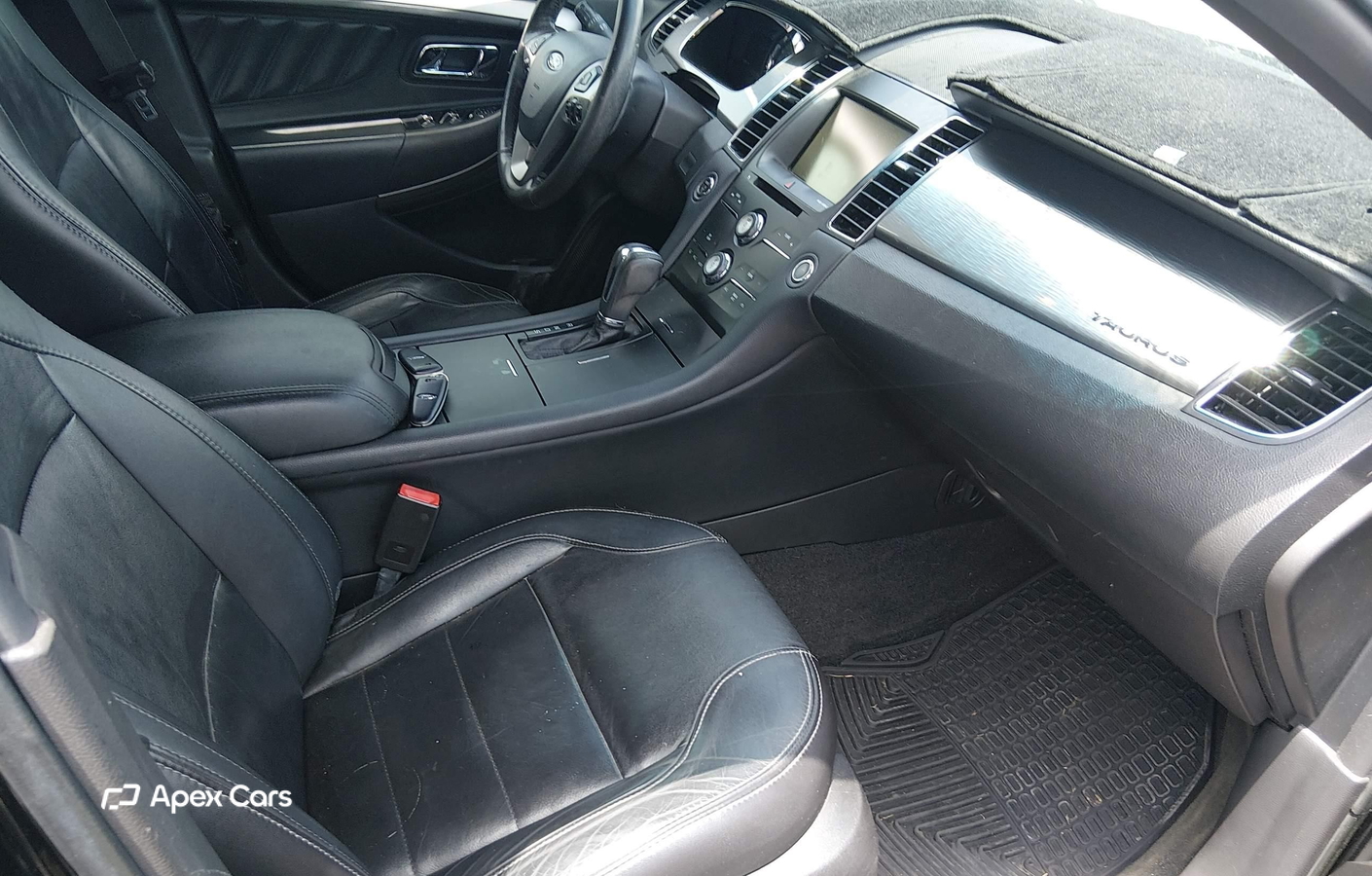 Ford Taurus 2015