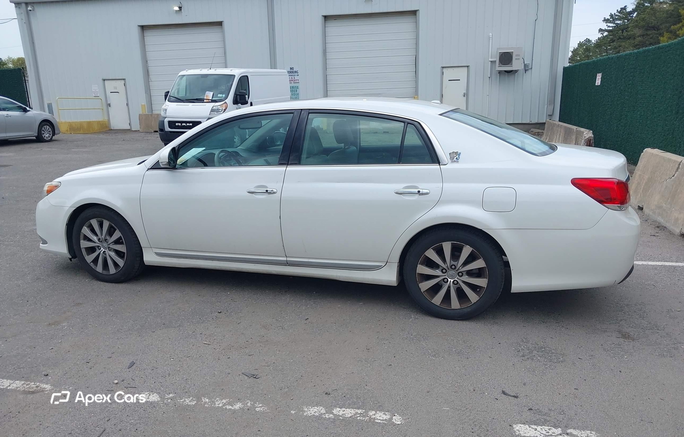 Toyota Avalon 2012