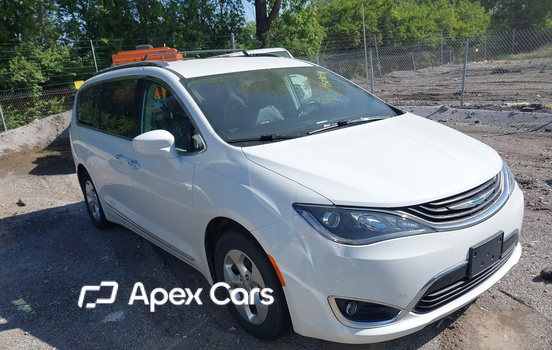 Chrysler Pacifica 2018 - Zdjęcie 1 z 16
