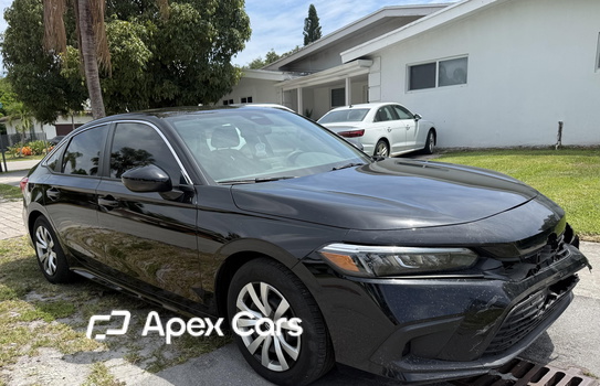Honda Civic 2023 - Image 1 of 11
