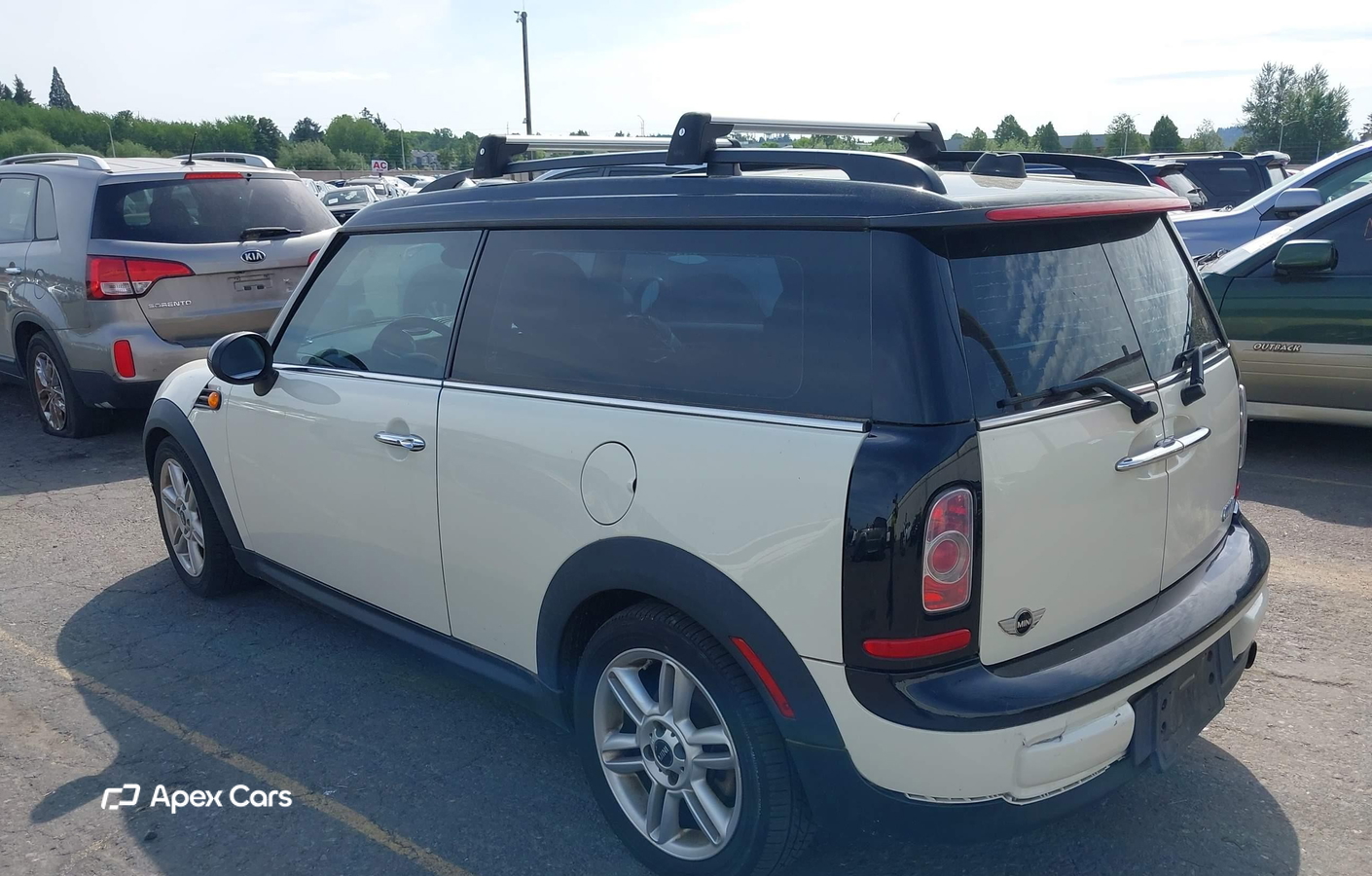 MINI Clubman 2012