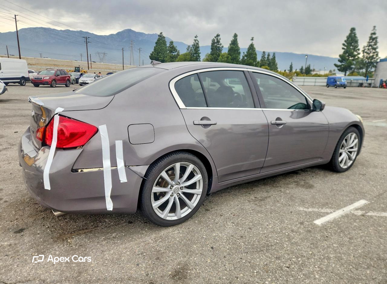 Infiniti G 2012