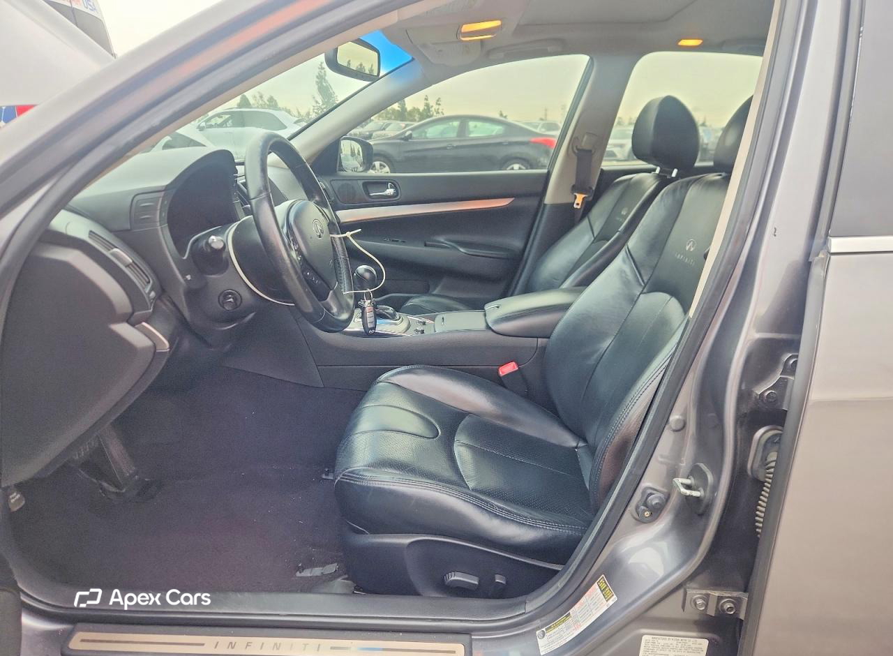 Infiniti G 2012