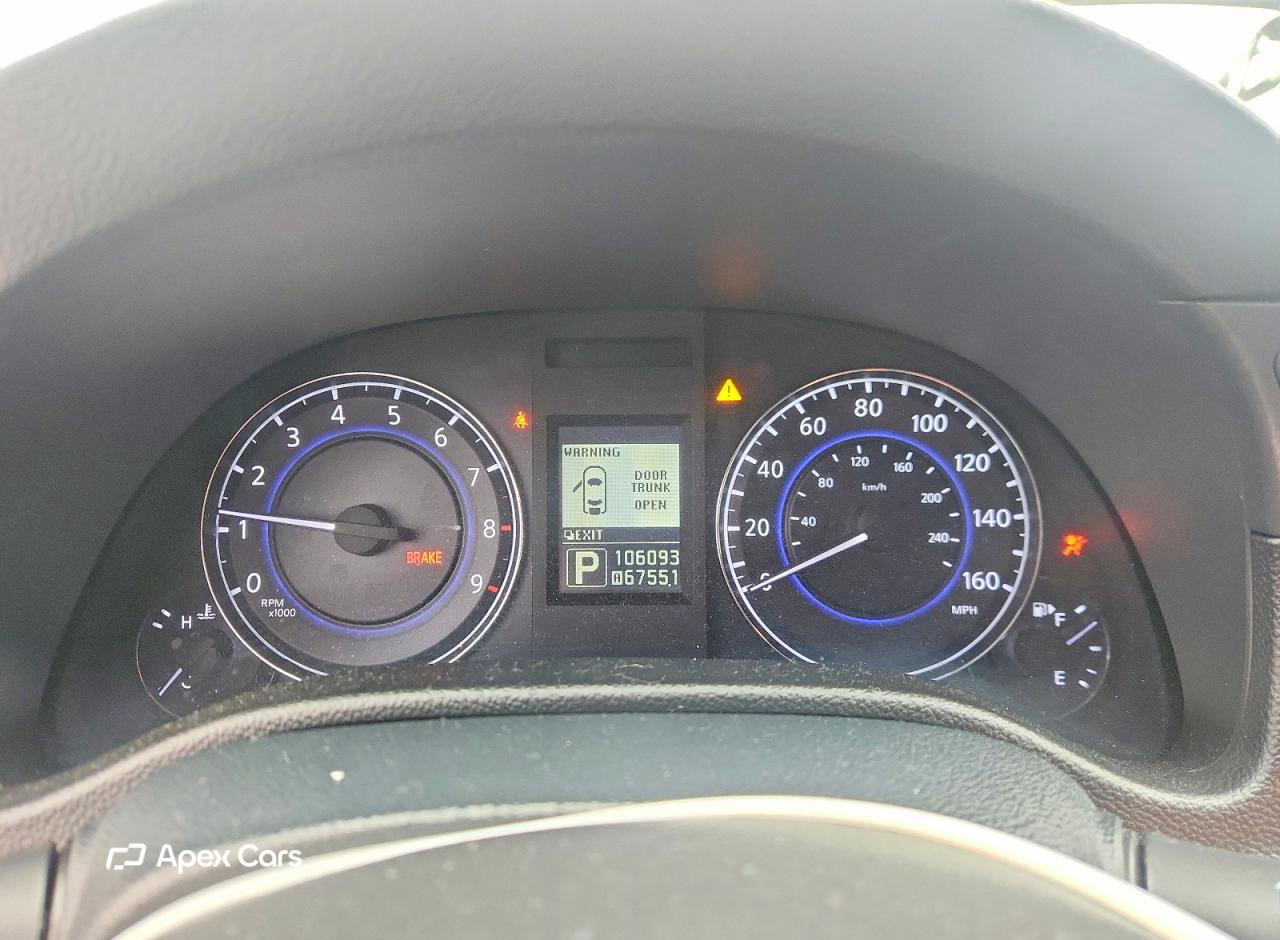 Infiniti G 2012