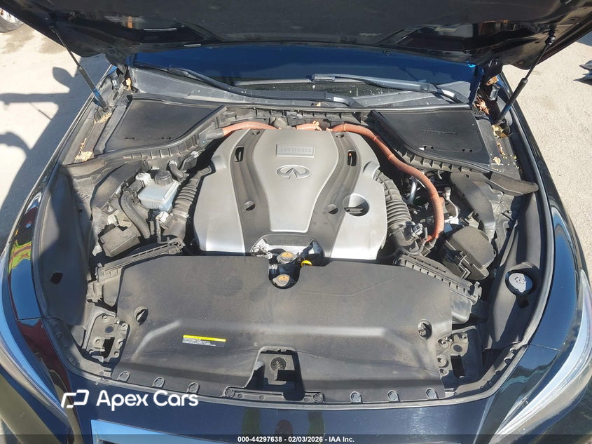 Infiniti Q50 2015