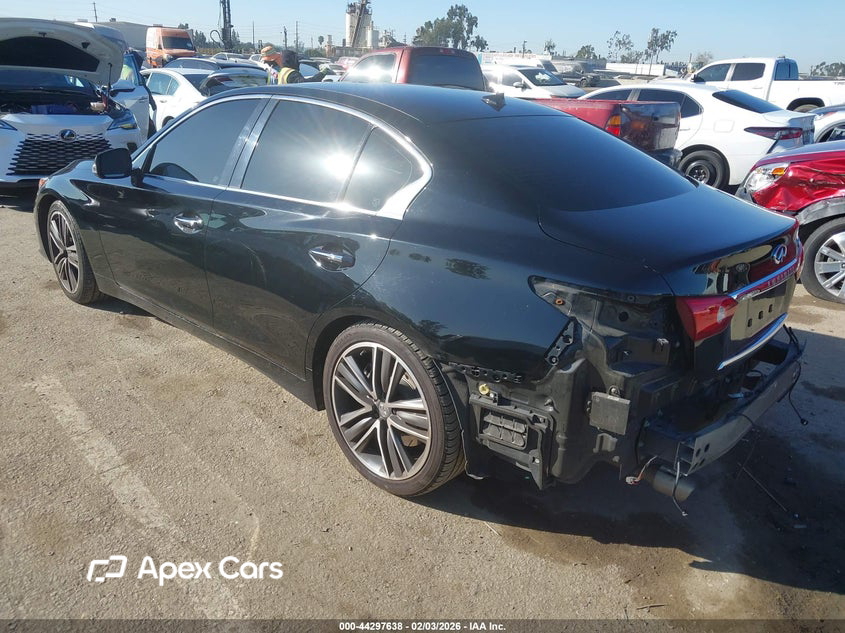 Infiniti Q50 2015