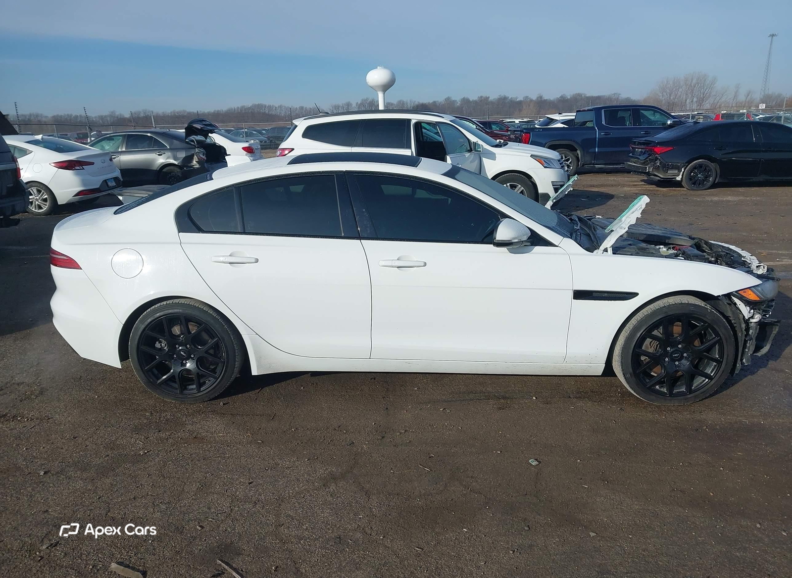 Jaguar XE 2020