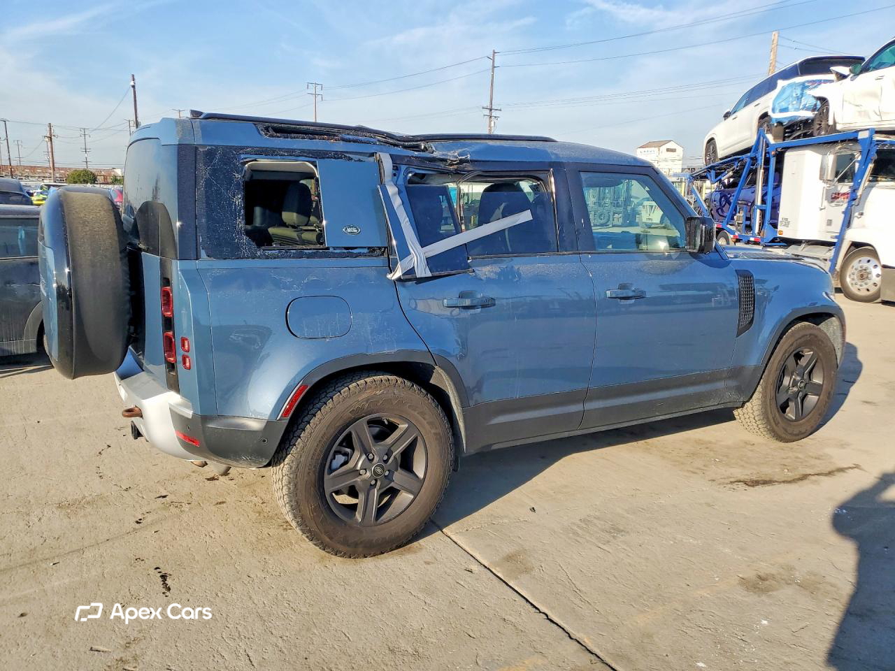 Land Rover Defender 2023