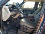 Land Rover Defender 2023