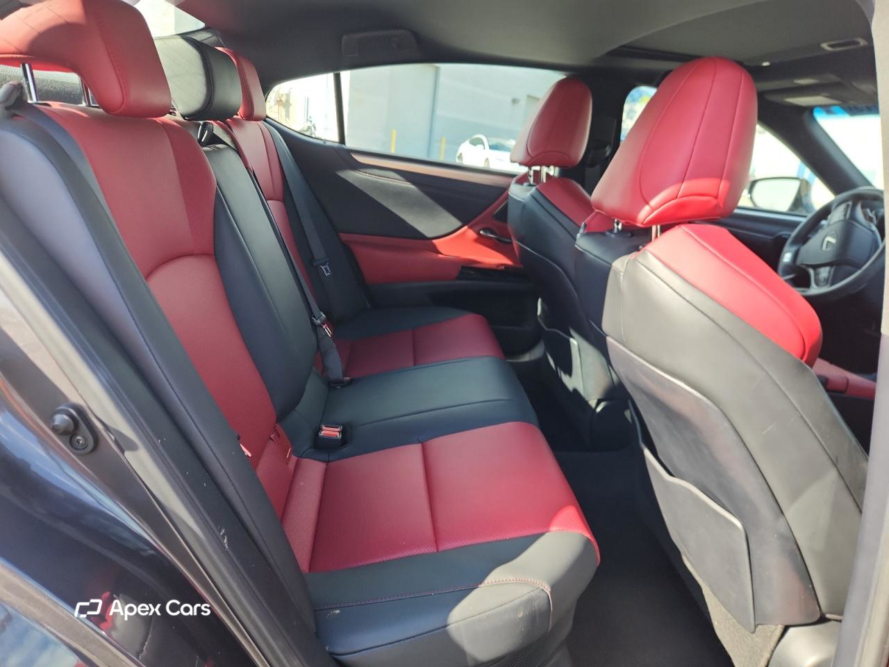 Lexus ES 2024