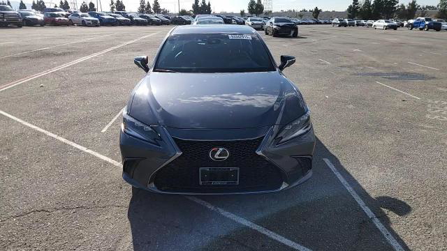 Lexus ES 2024